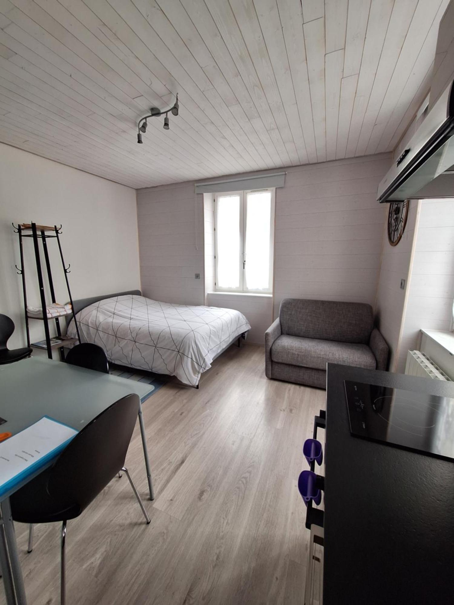 Meuble Renove Superbes Prestations Proche Hyper Centre - La Fresnaie *